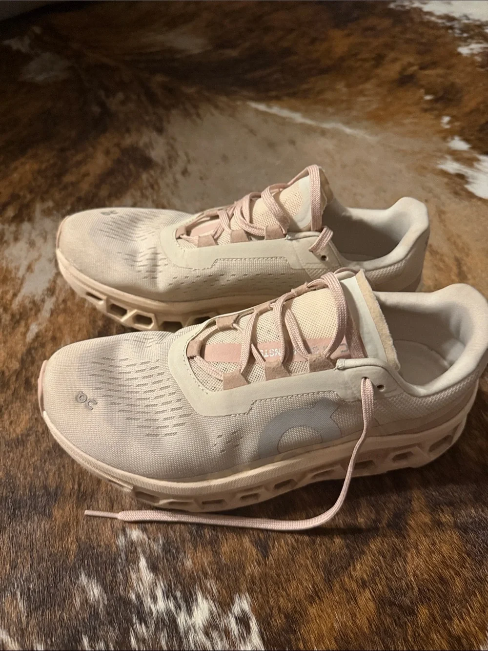 On Running Women's cloud monster Sneakers in Pale Pink